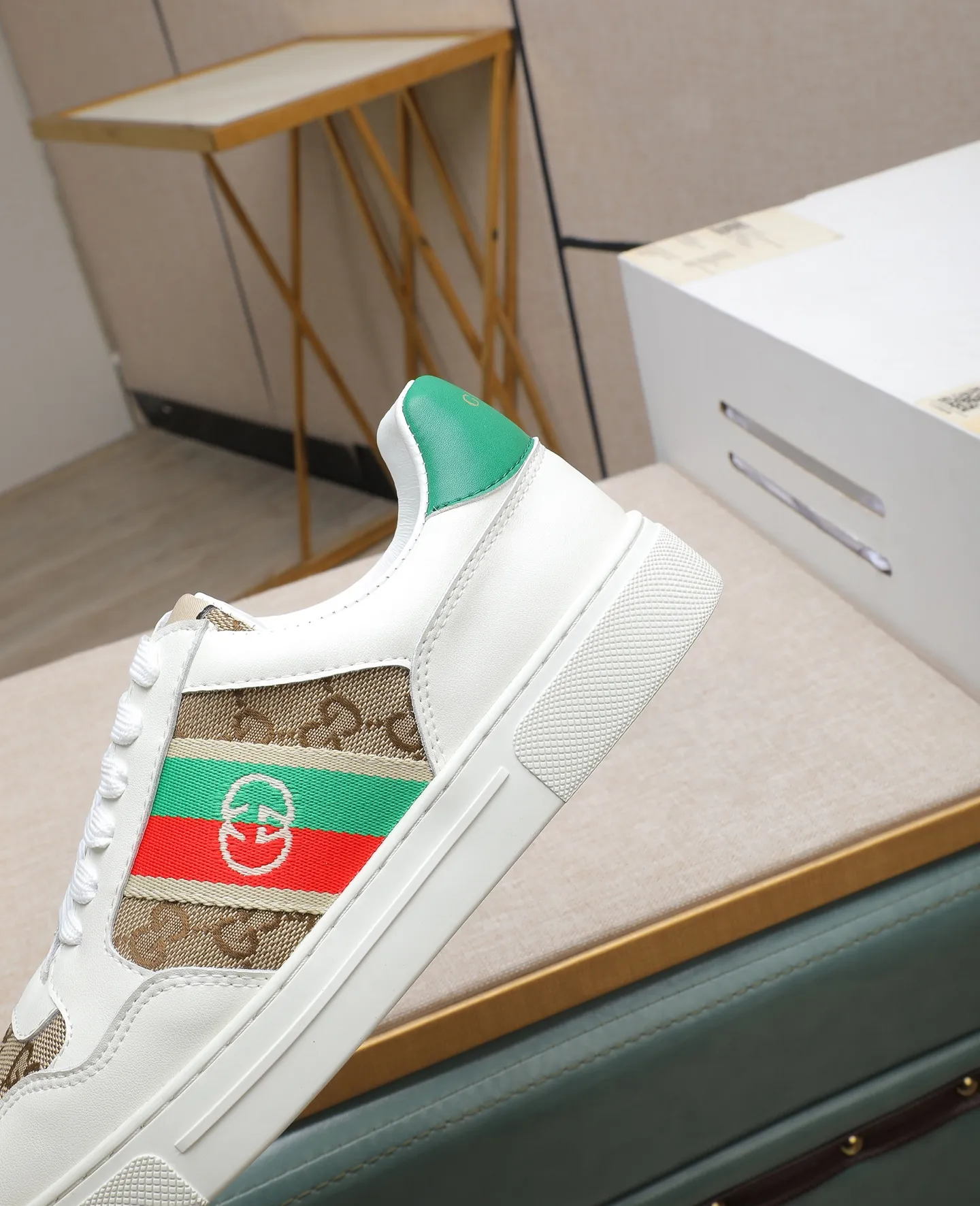 Men's shoes💰440 GUCCI🔍🔍Latest spring style On sale at the same time at the counter, original calfskin imported from Italy, genuine leather lining, (high-end, luxury, and class) exquisite workmanship, soles: original soles specially provided by the original factory, ⚠Exclusive double-layer movable molded soles are super comfortable⚠, real photos🎬The real ones are better🔍🔍"High quality·Follow the order" code number 38-44